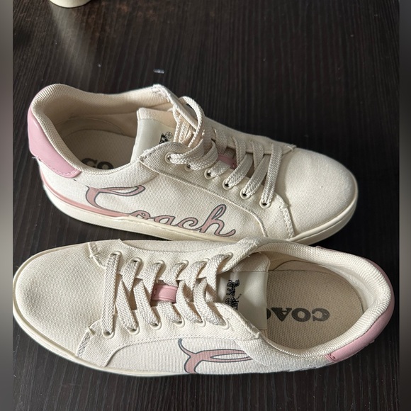 COACH Outlet Clip Low Top Sneakers With Coach Print Size 6.5 US . - Picture 3 of 5